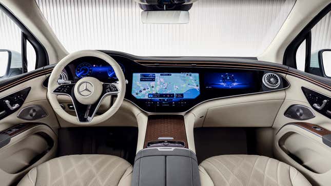 Gambar untuk artikel berjudul 2023 Mercedes-Benz EQS SUV: This Is It